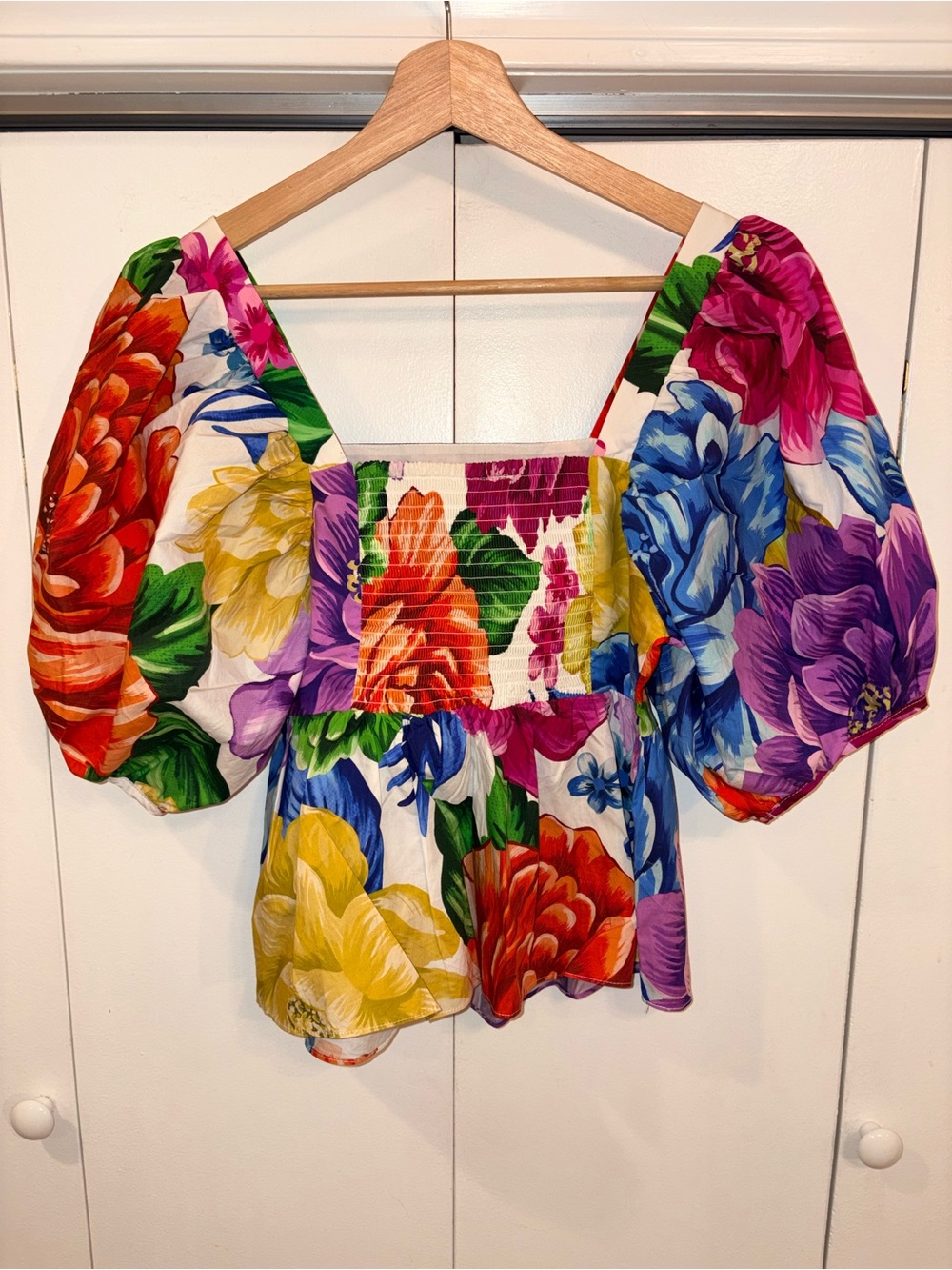 Farm Rio Pepulum Tropical Floral top with puff sleeves size XS - Picture 2 of 3